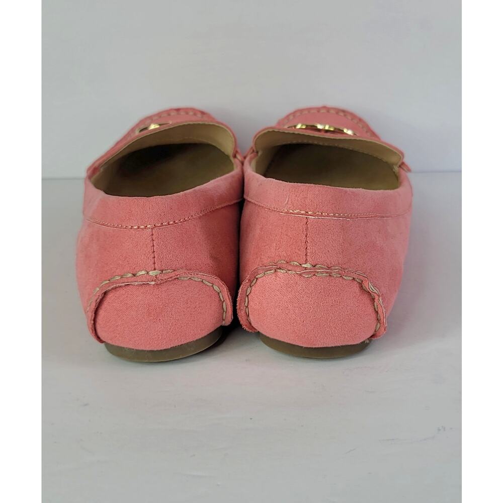 LIZ CLAIBORNE Antonia Coral-Pink Loafers with Gold Tone Buckle Women's Size 9M - Picture 5 of 10